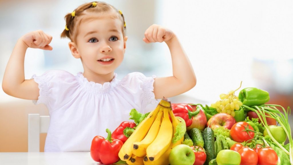 bổ sung vitamin và khoảng chất cho trẻ